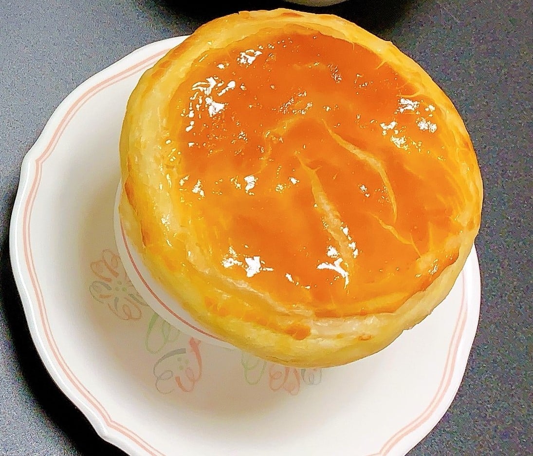 サイドメニュー：キノコのコンソメパイ包み焼き