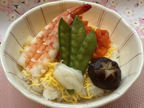 常食メインのちらし寿司！