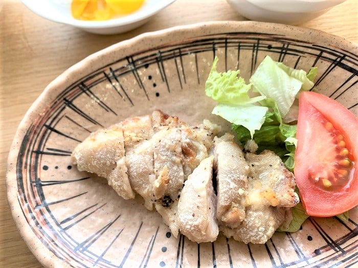 【昼食】鶏肉の塩焼き
