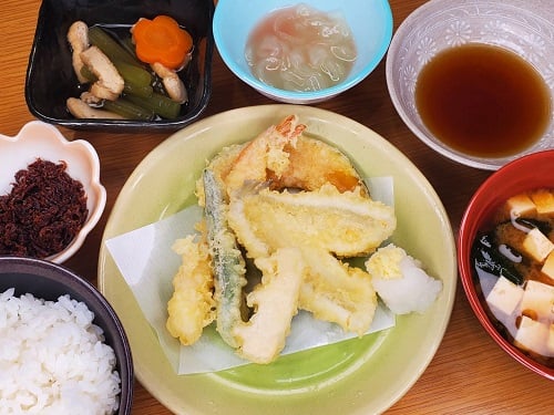 A：季節の天ぷら
