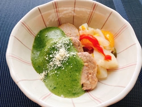 A食：豚ヒレソテーほうれん草とろ～りグリーンソース