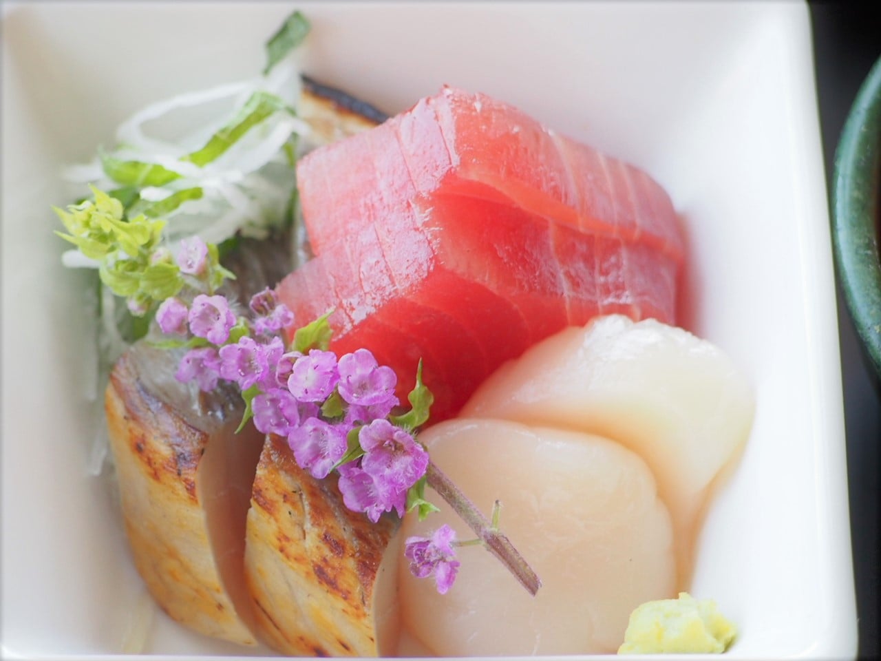 お造り盛り合わせ（鮪・鰆・帆立）