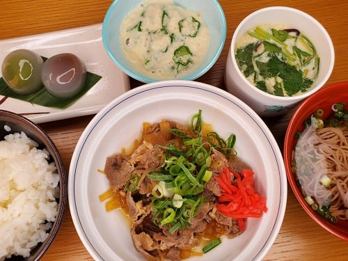 A食：牛皿