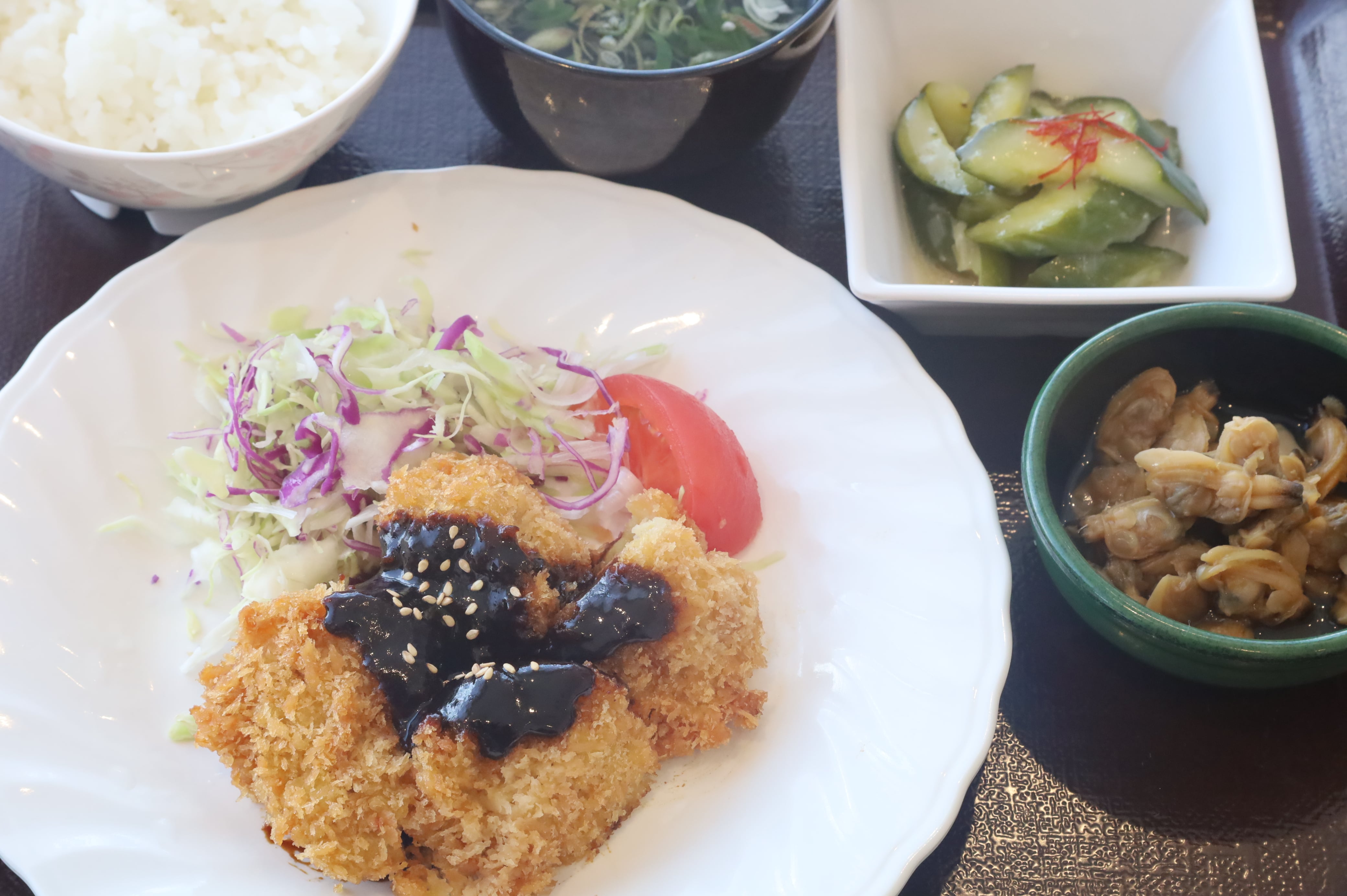 Ａ：豚ヒレ肉の味噌カツ
