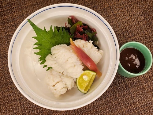 ◆鱧（はも）の湯引き
