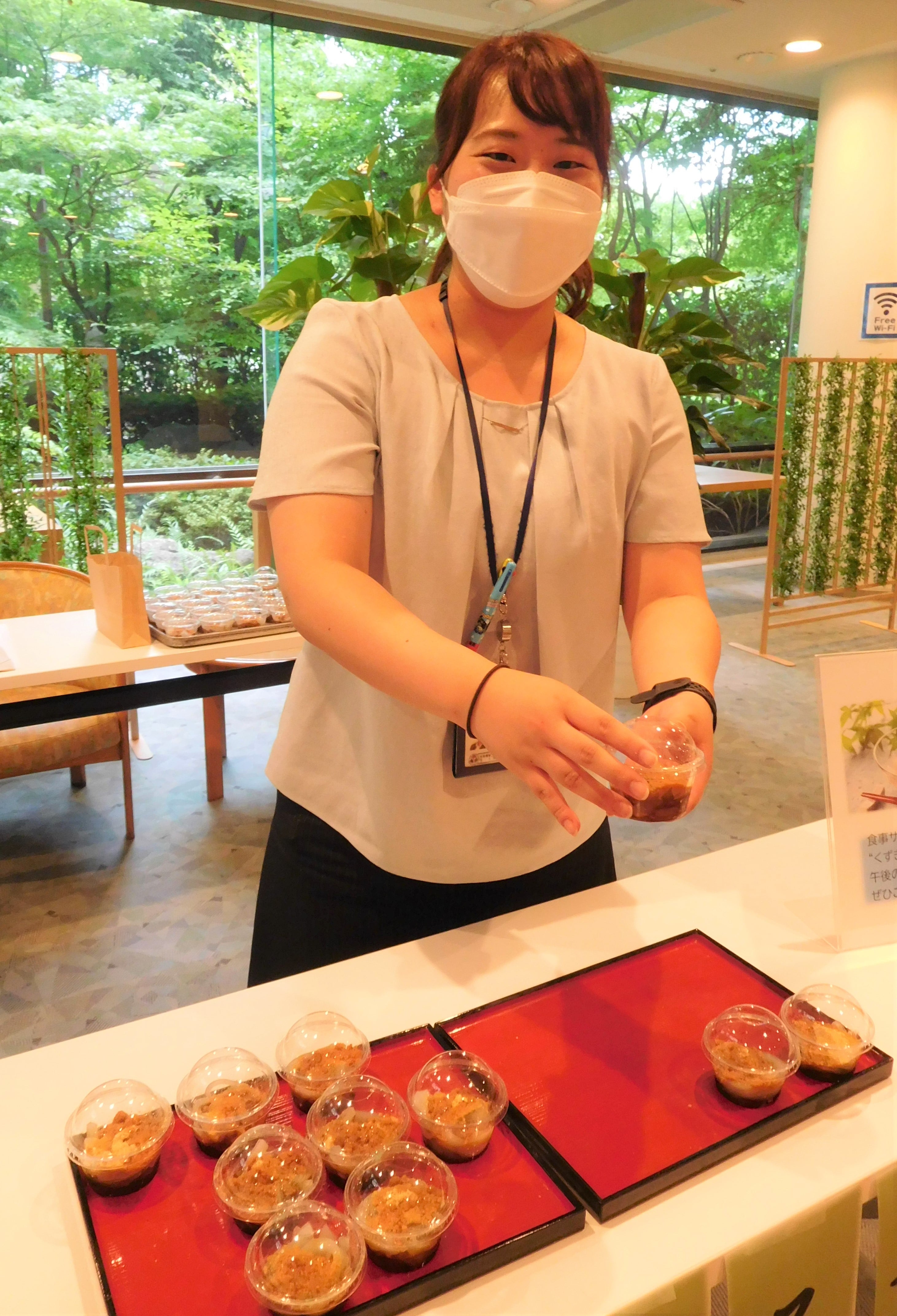 振る舞いの様子