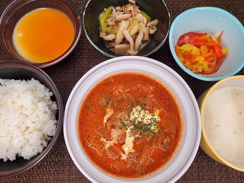 A：ビーフストロガノフ