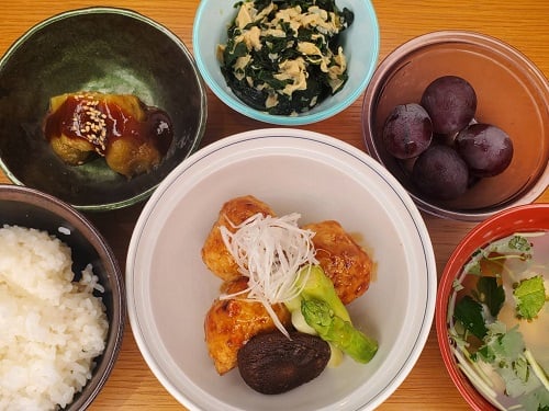 A：鶏つくね