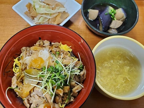 B：葱たっぷり豚丼
