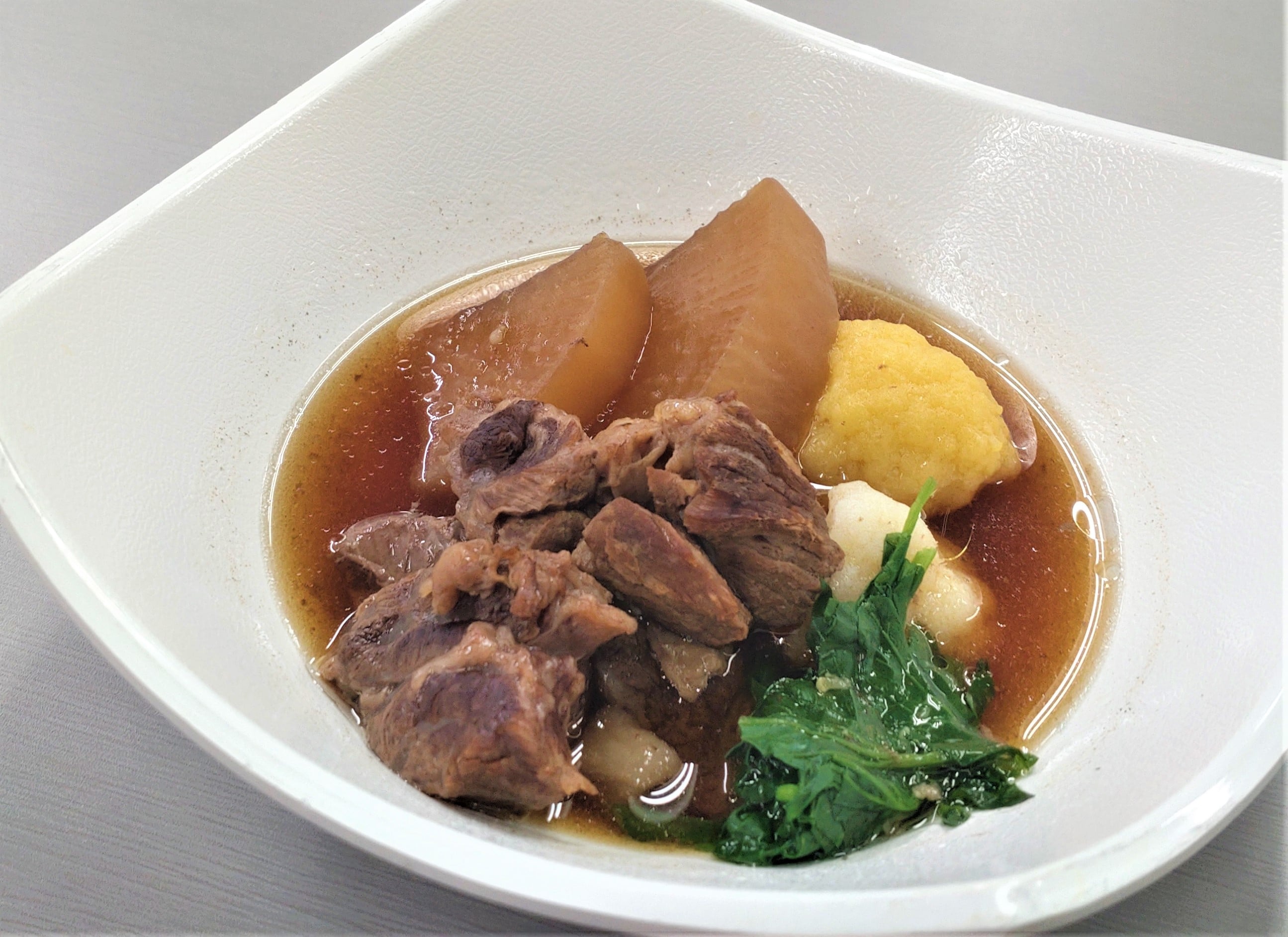 メイン：牛肉と三浦大根の和風シチュー