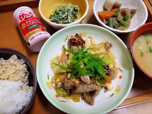 B：豚肉生姜炒め