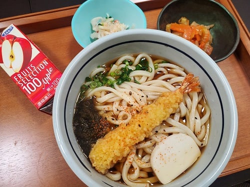 A：海老天うどん
