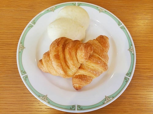■ホワイトロール＆焼きたてクロワッサン