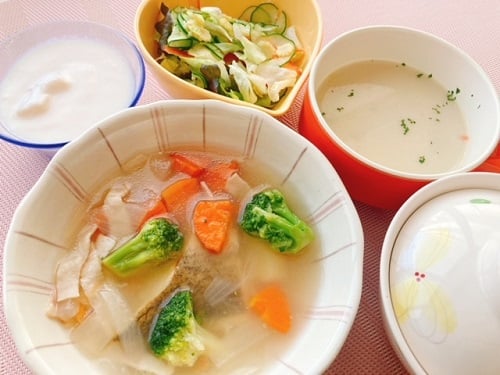 B食：魚介のスープ煮