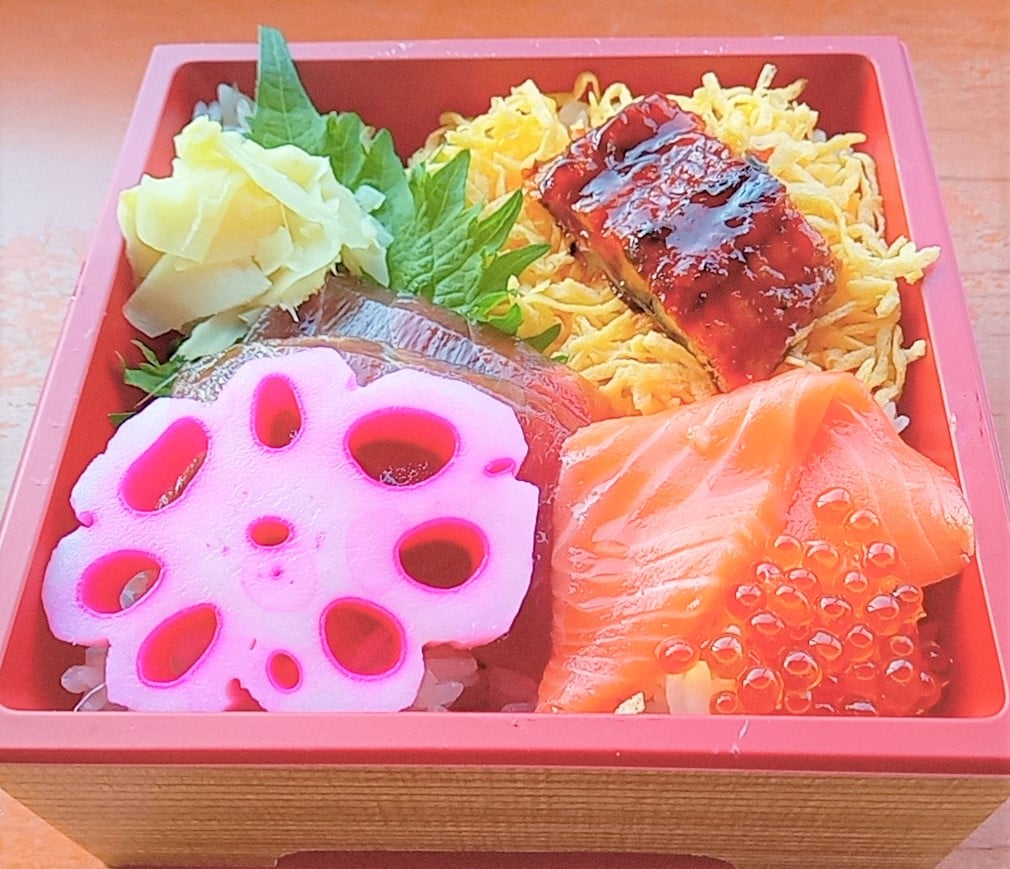 お祝いのちらし寿司