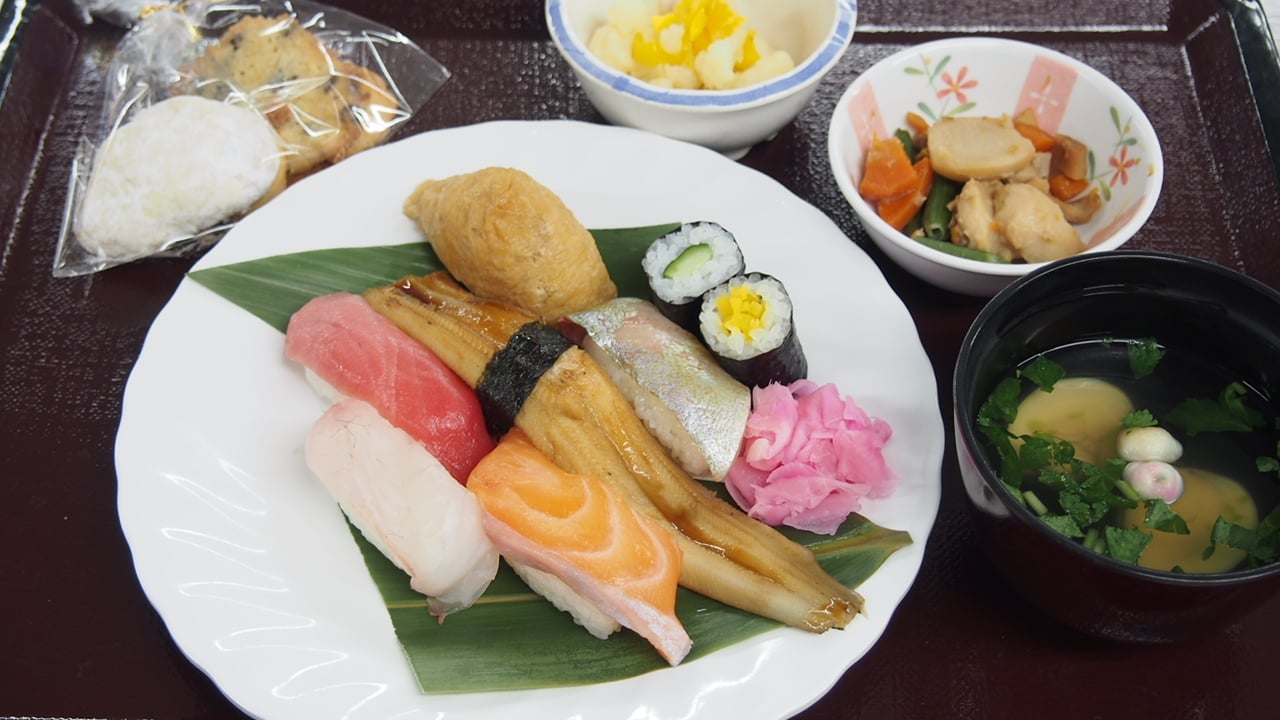 握り寿司盛り合わせ