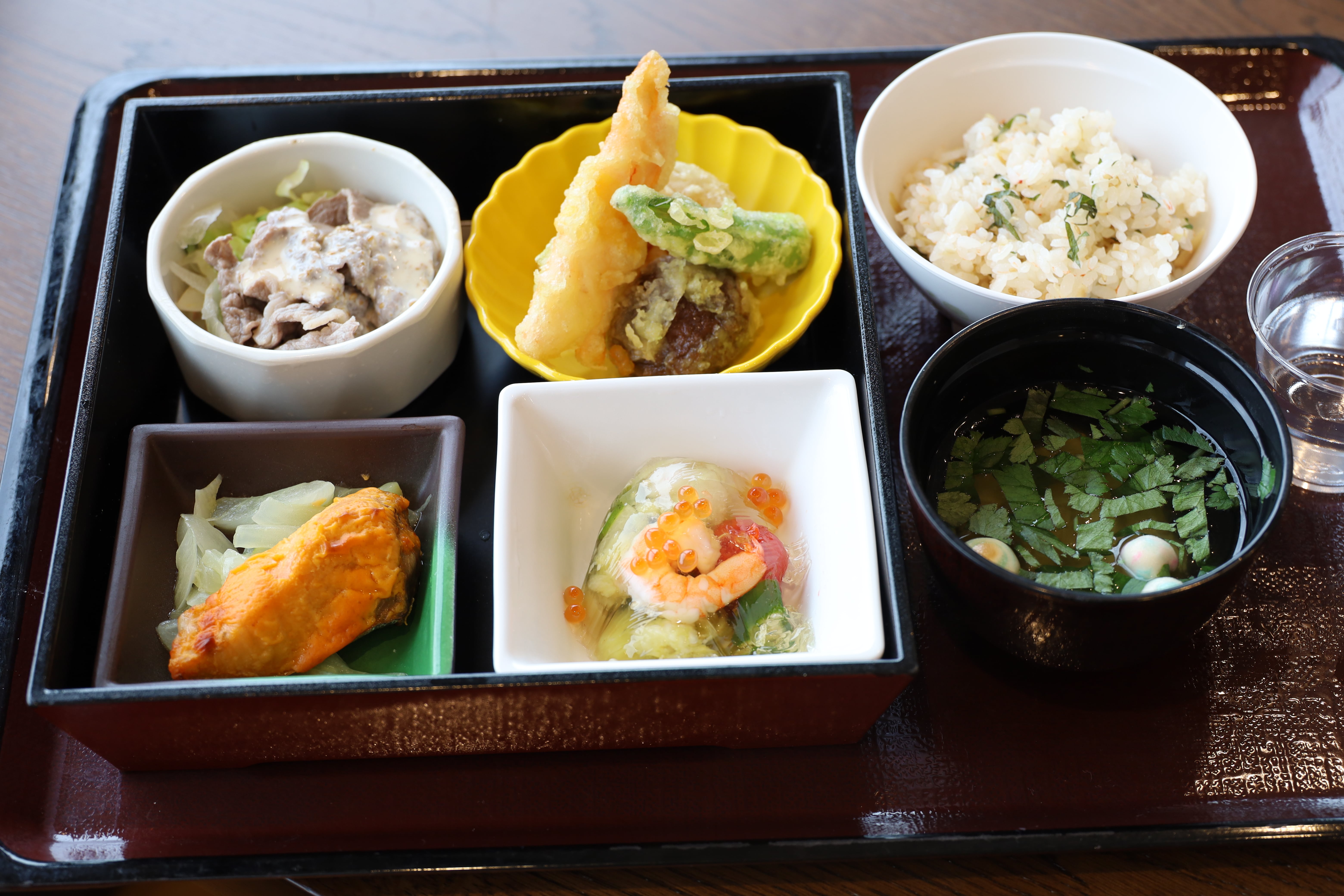松花堂弁当