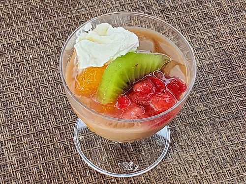 ■ミルクコーヒーゼリー
　～フルーツ添え♪～