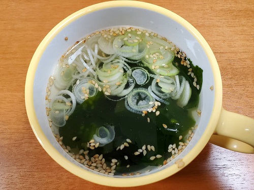 わかめスープ