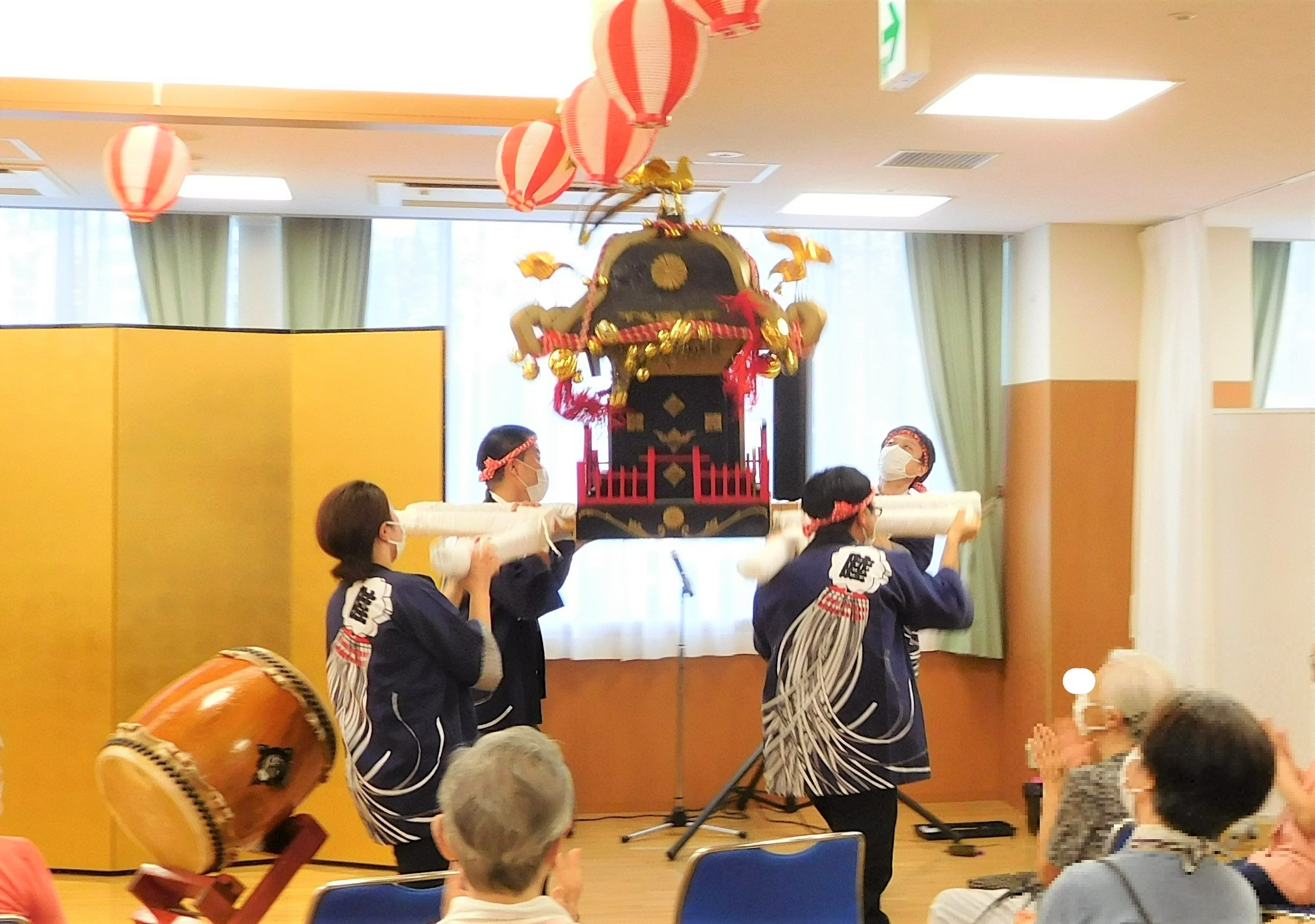 お神輿から始まった秋まつり