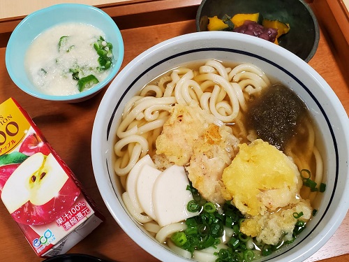10月6日（金）  A食：鶏天うどん　　　　 　