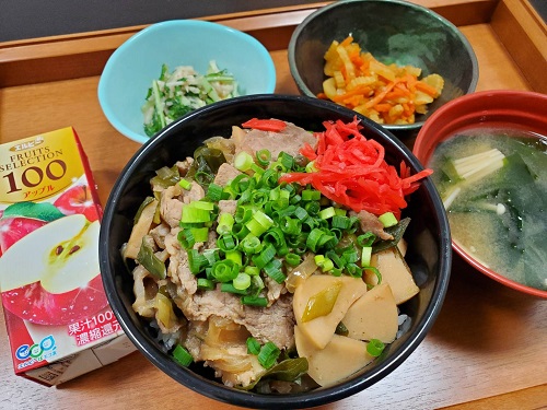 11月10日（金）昼食