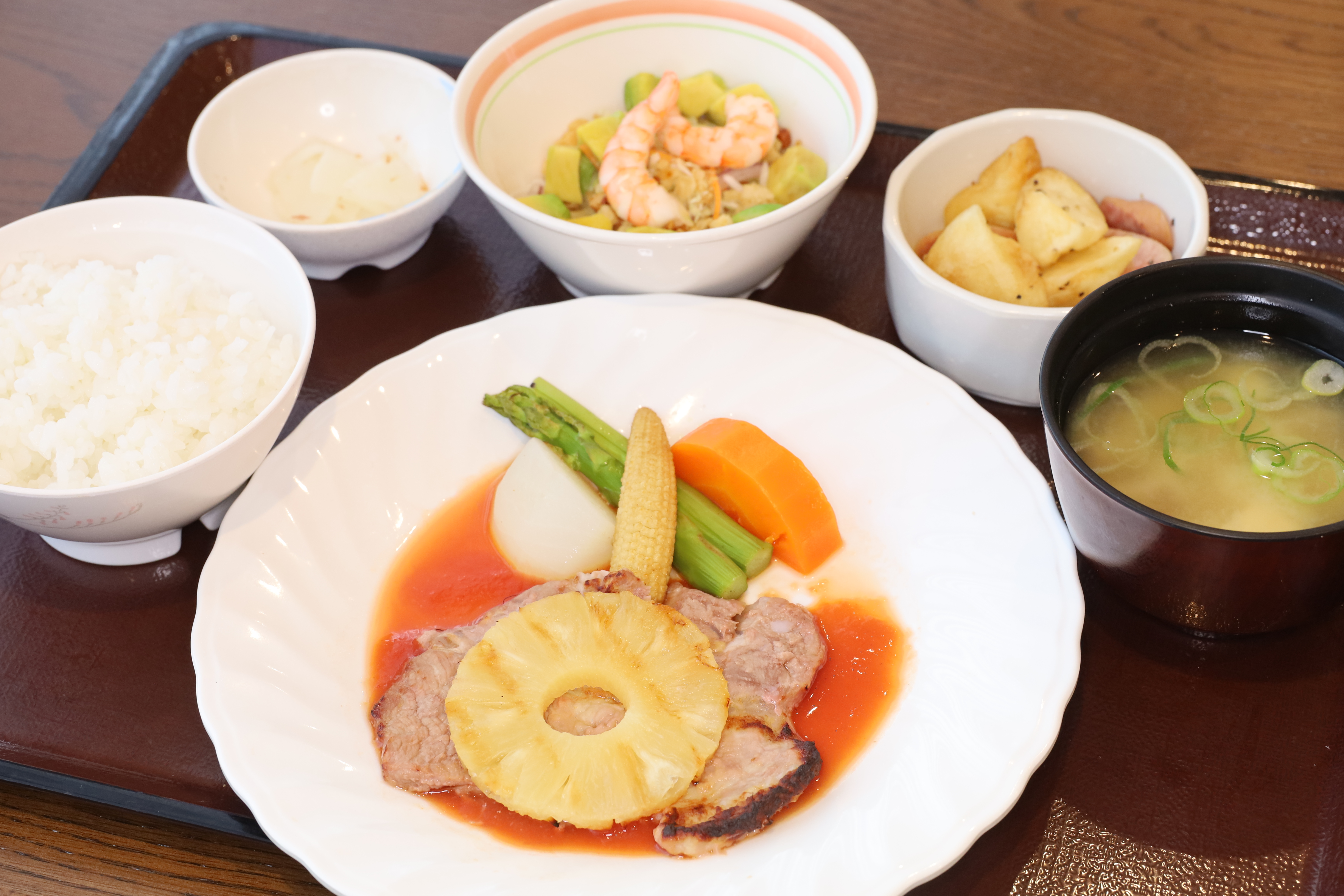B食：ハワイアンポークソテー