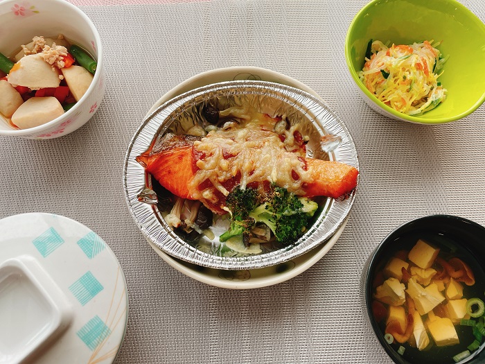 A食：鮭の味噌チーズホイル焼き
