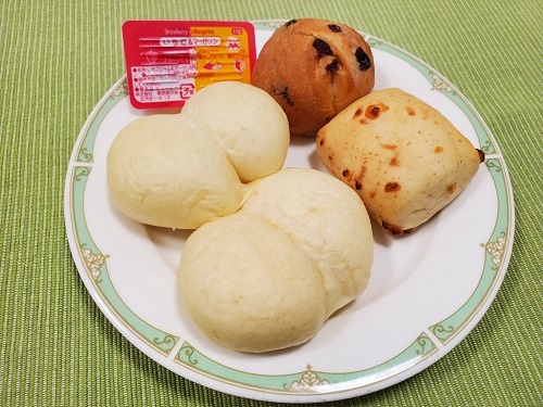 ■パン盛り合わせ