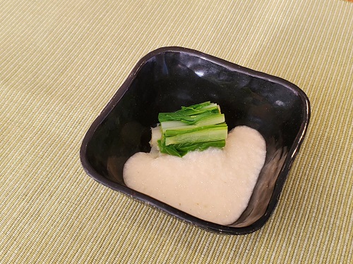 ■うるいの山かけ