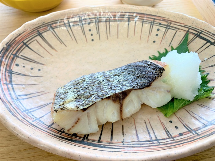 【昼食】季節の魚の塩焼き
