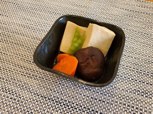 【共通】
■高野豆腐の炊き合わせ