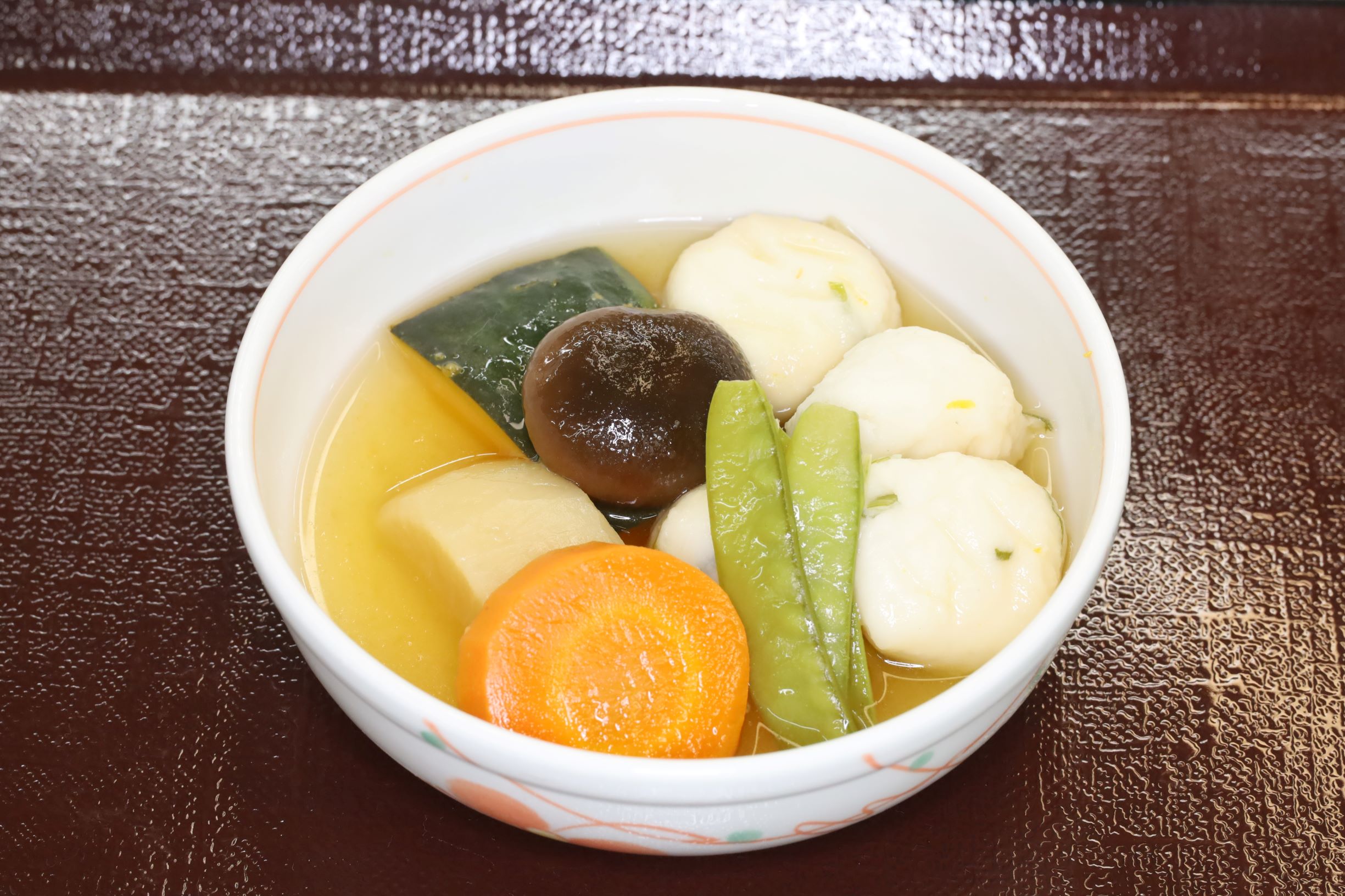 鱧しんじょうと野菜の炊き合わせ