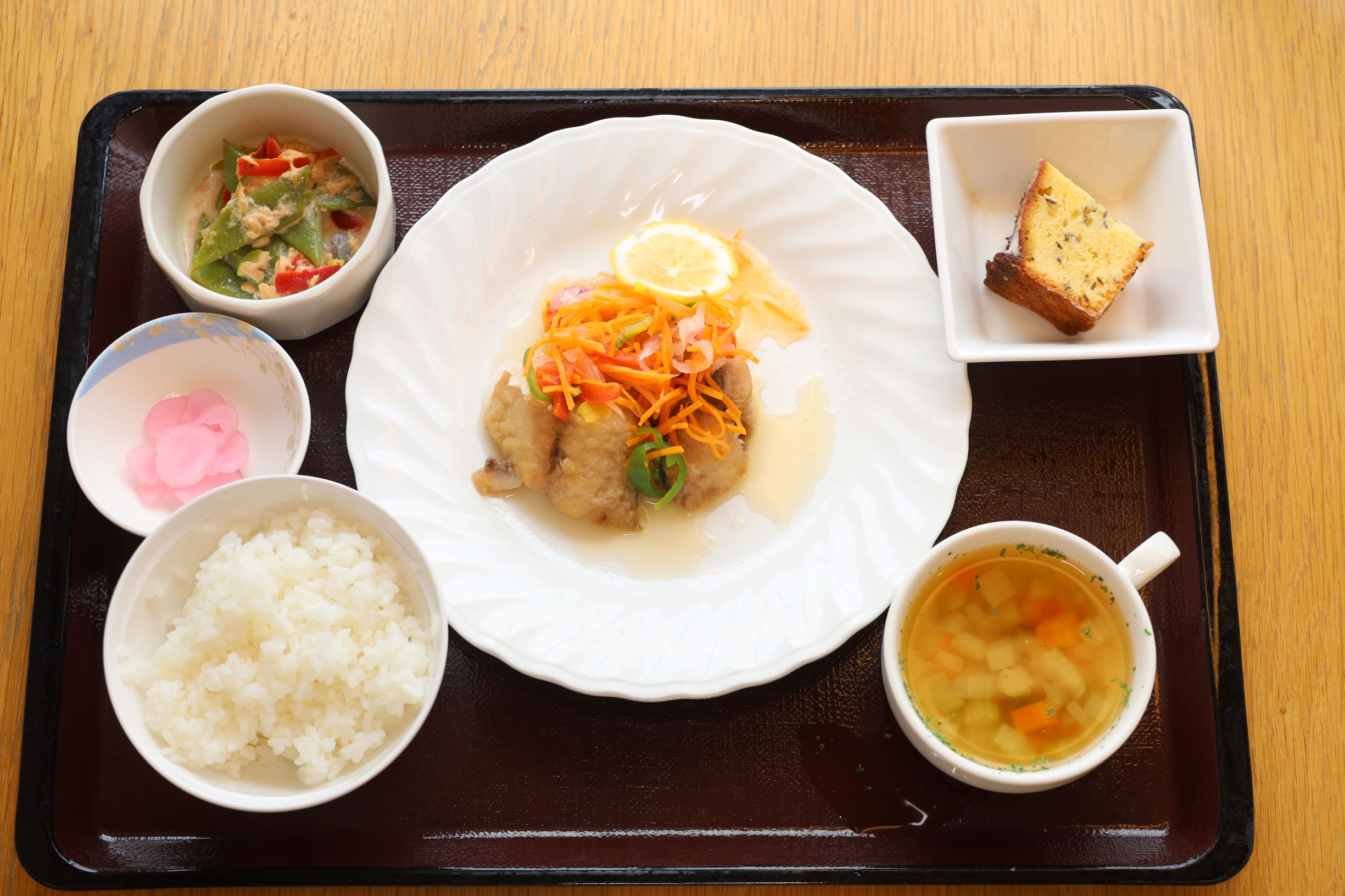 鯵の彩り南蛮漬け