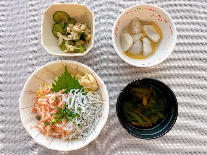 A食：駿河丼（桜エビ＆しらす）　