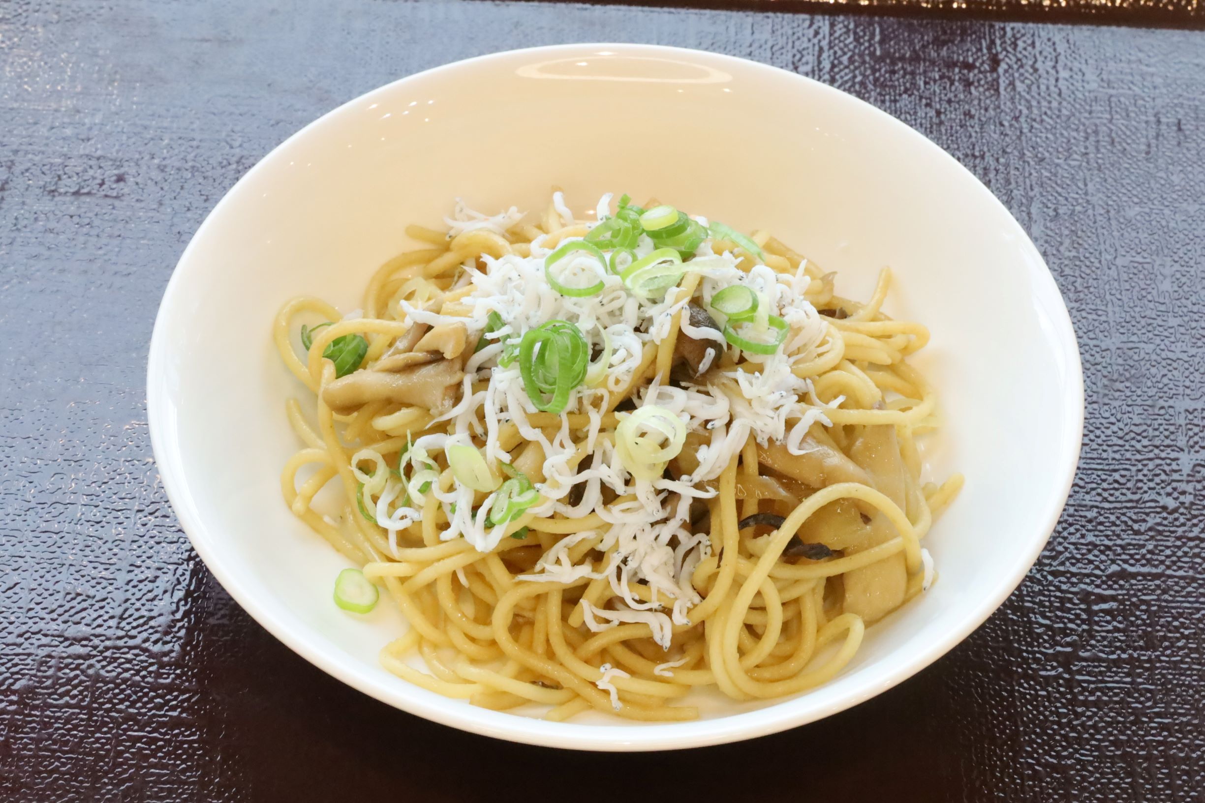 ９月２７日（金）昼食
Ａ食　ポルチーニ香るきのこスパゲティ
