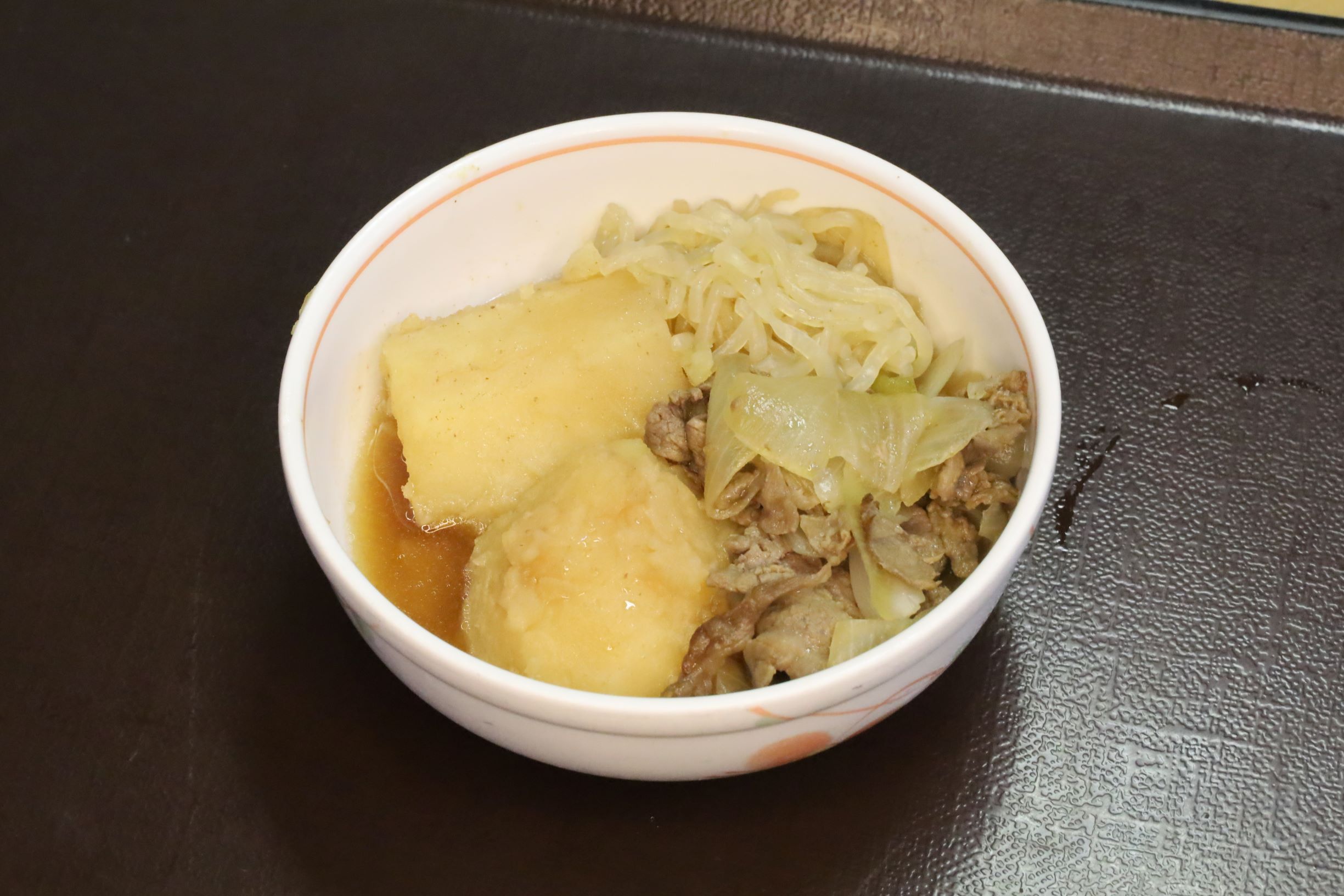 ９月２３日（月）夕食
Ａ食　呉の肉じゃが

