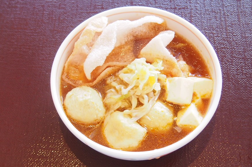 １０月６日（日）昼食
Ａ食　ミートボールスープ
共通　ピサンゴレン（バナナのフライ）