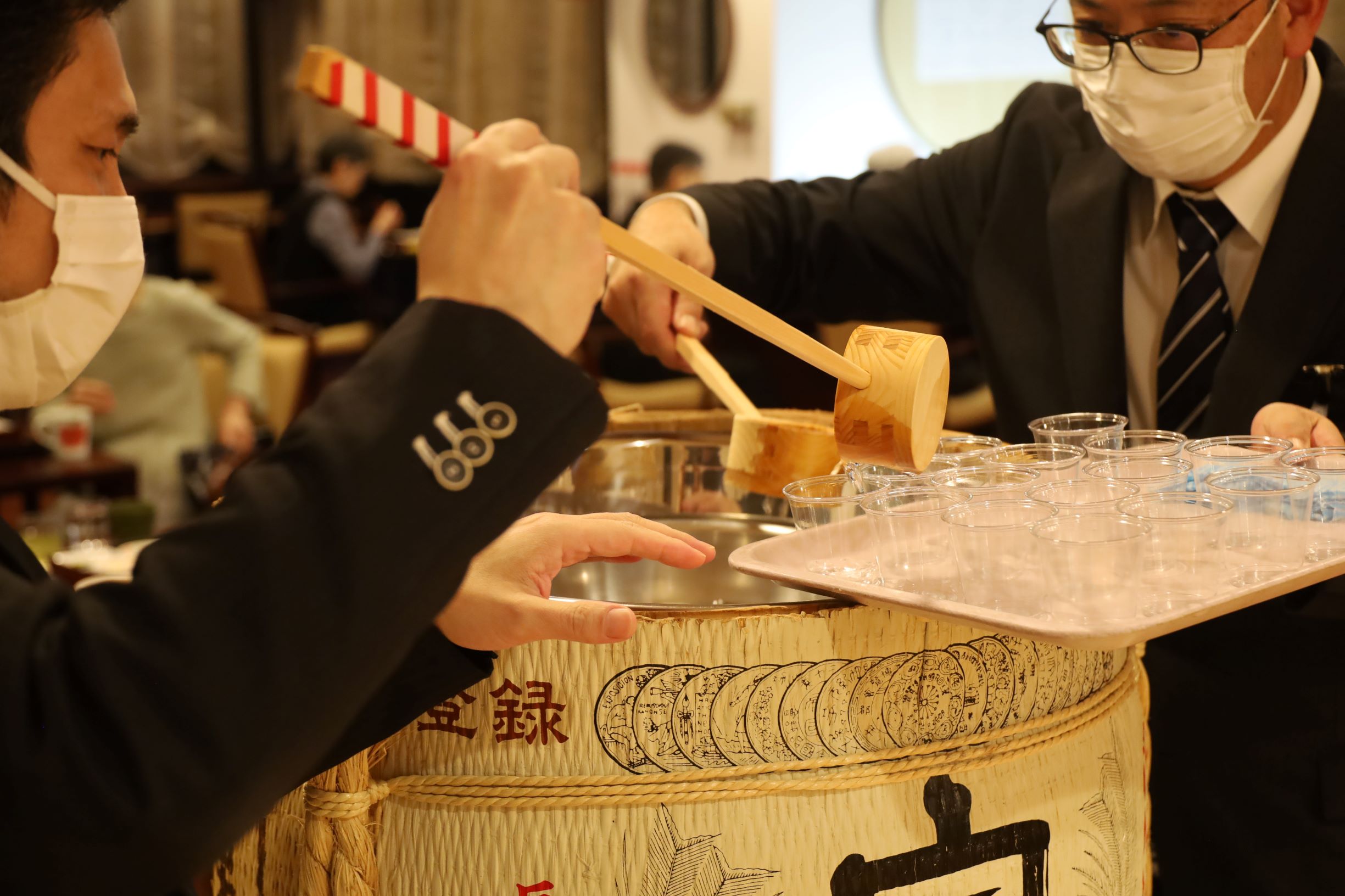 振る舞い酒