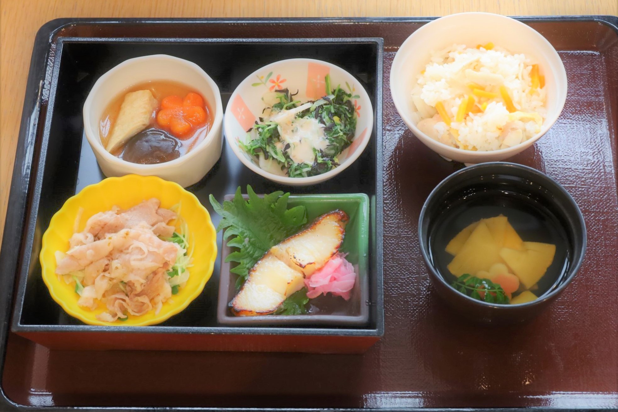 松花堂弁当