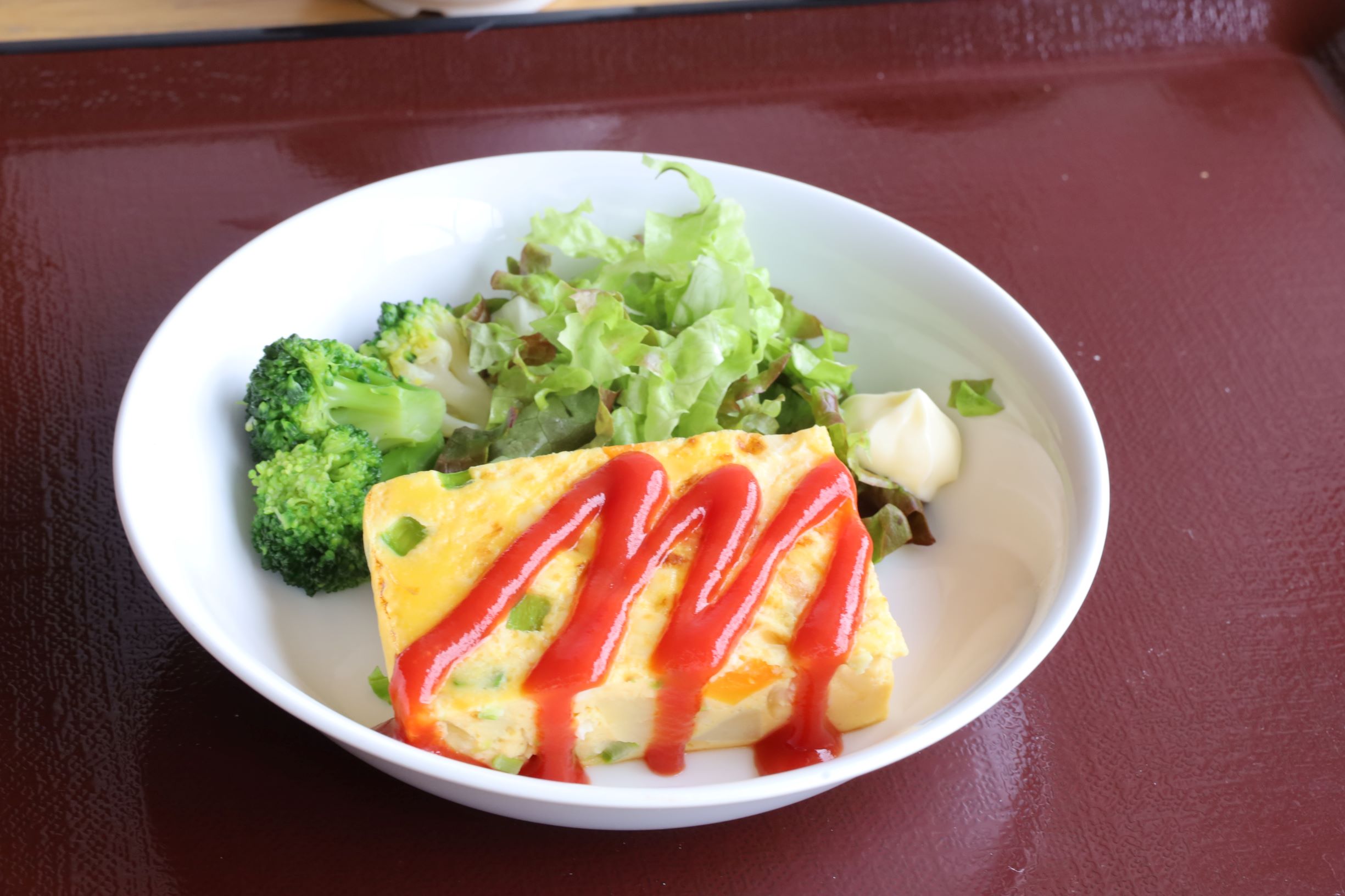春野菜のスパニッシュオムレツ
４月２０日（日）昼食