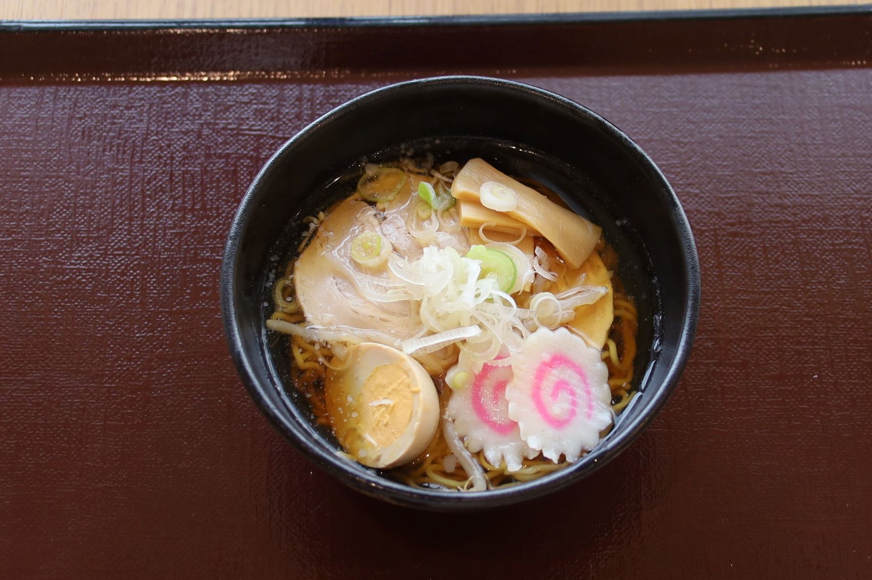 ４月２８日（火）昼食Ａ食
飛騨高山ラーメン（醬油味）