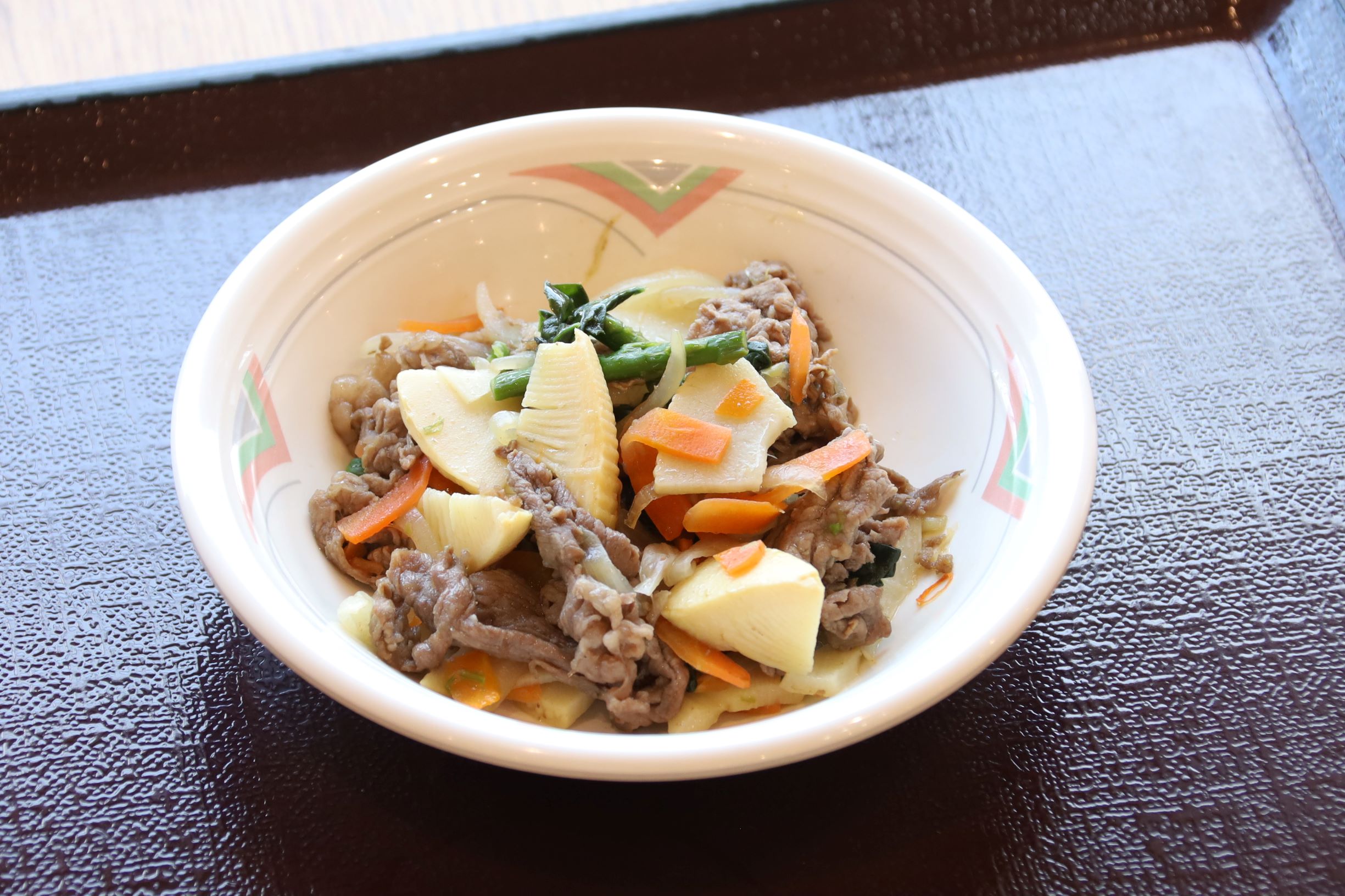 4月2日（木）夕食Ａ食
筍と牛肉の香ばし醤油炒め