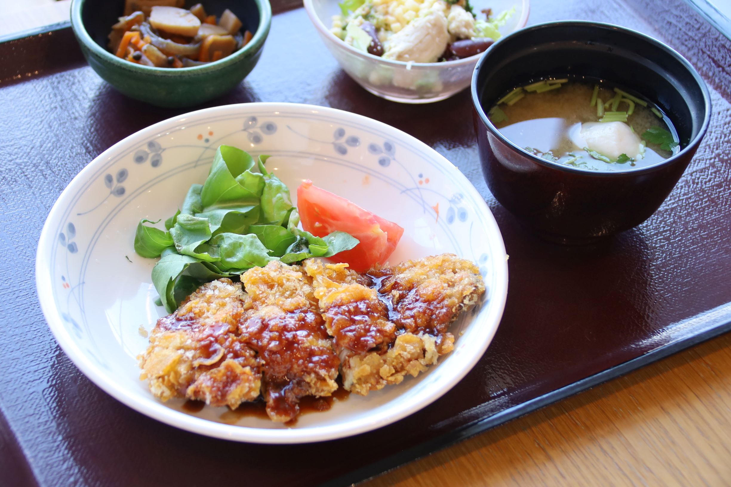 ５月２９日（金）昼食　Ａ食
サクサク♪コーンフレークの鯵フライ