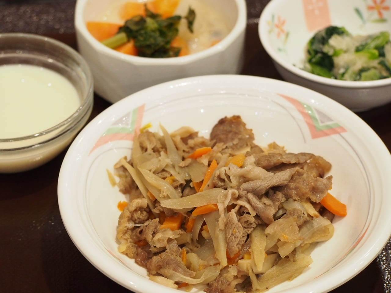 牛肉とごぼうの生姜炒め