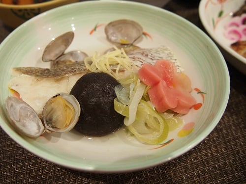A食：鯛とあさりの酒蒸し