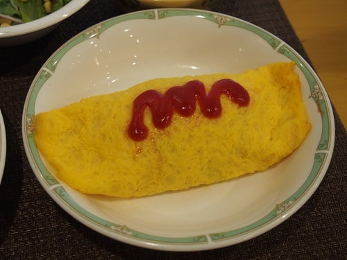B：オムライス
　　