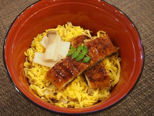 《うなぎ釜飯風》