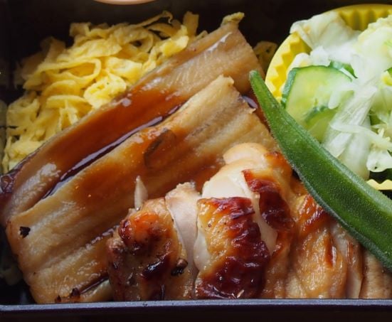 穴子と鶏照り焼き山椒風味	
