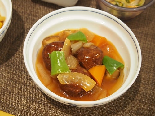 B食：肉団子の甘酢あんかけ